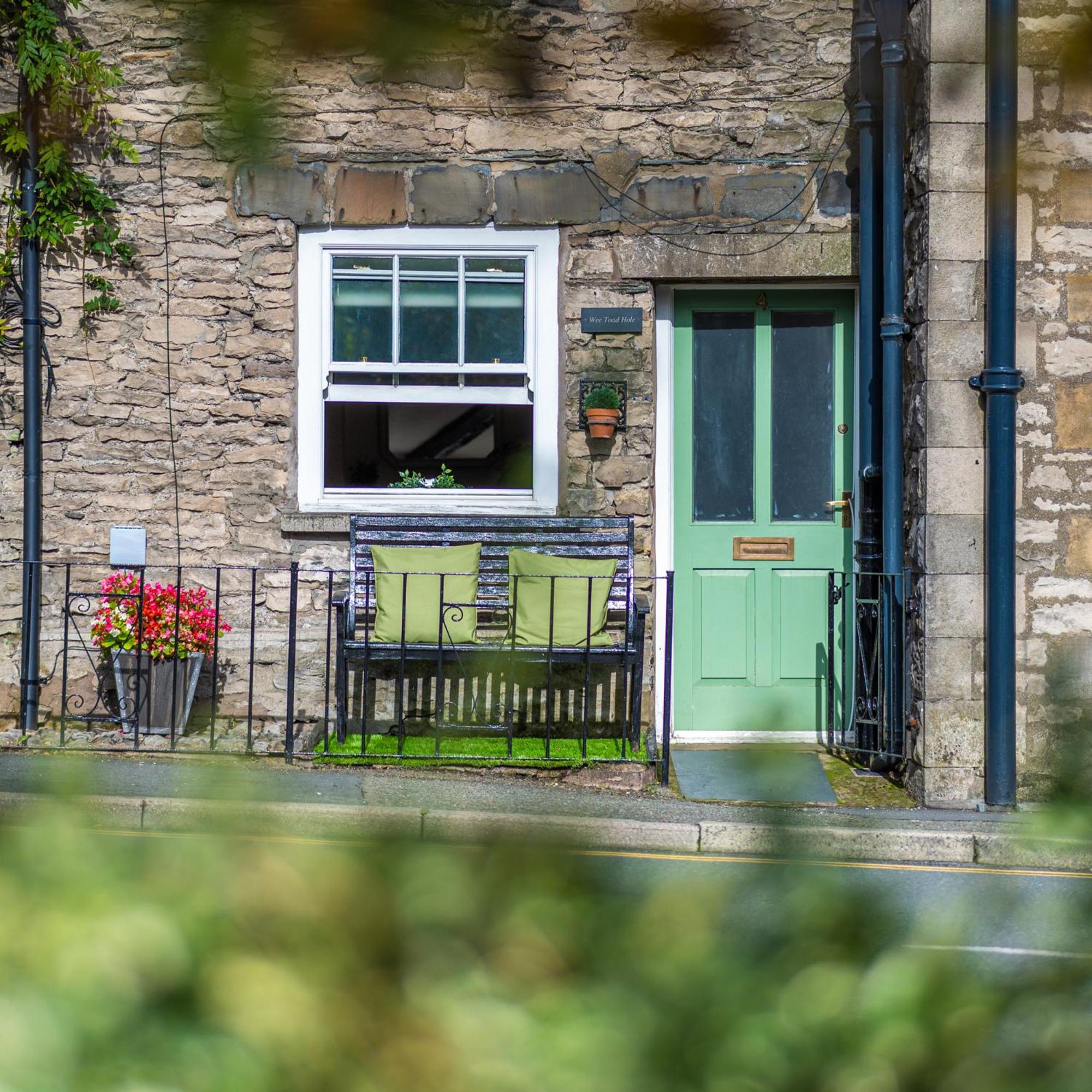 Wee Toad Hole Heart Of Kendal - Cottage Sleeps 4-6 - Dogs Welcome Zewnętrze zdjęcie